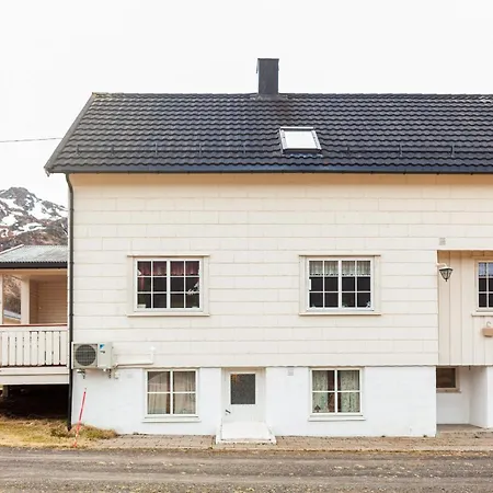 House In Lofoten Close To Nature Slydalen